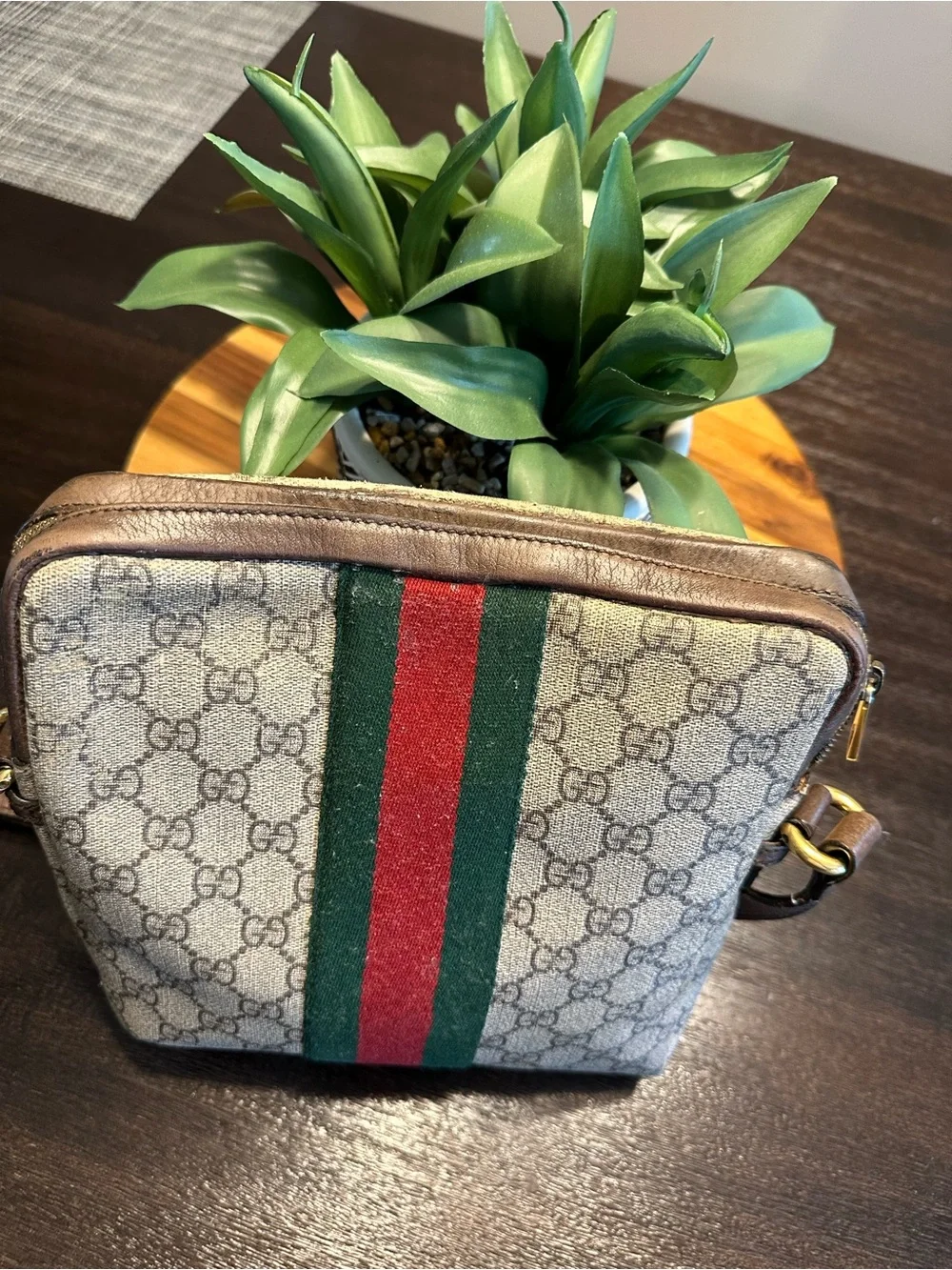 Gucci Beige GG Supreme Messenger Bag with Green-Red Web Stripe